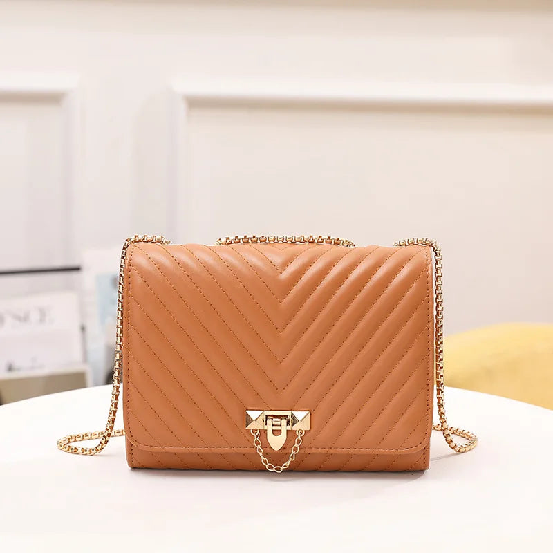 2023 trendy fashion high-end texture diamond pattern embroidered lock chain single shoulder women's bag casual crossbody bag  Amaijoin