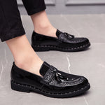 Carregue a imagem no visualizador da Galeria, 2022 New Fashion Mens Sequined Tassel Shoes Handmade Retro Comfortable Soft Non-slip Loafers Male Casual Leather Shoes 38-44  Amaijoin
