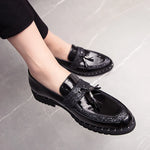 Carregue a imagem no visualizador da Galeria, 2022 New Fashion Mens Sequined Tassel Shoes Handmade Retro Comfortable Soft Non-slip Loafers Male Casual Leather Shoes 38-44  Amaijoin
