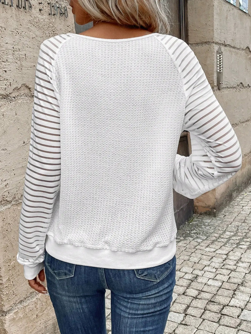 2024 new sleeve neckline hollow design pure white long sleeve V -neck T -shirt women  Amaijoin